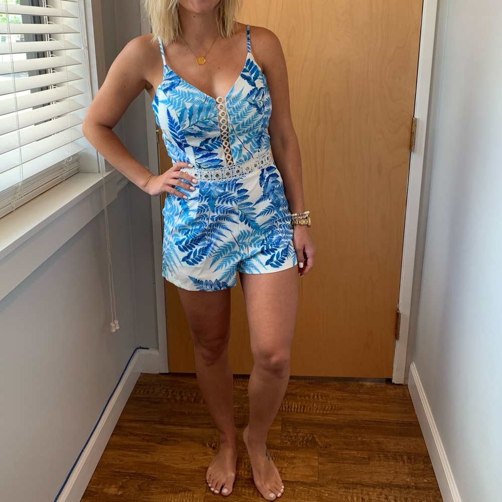 💙Tropical Blue Palm Print Boho Romper - Picture 4 of 8